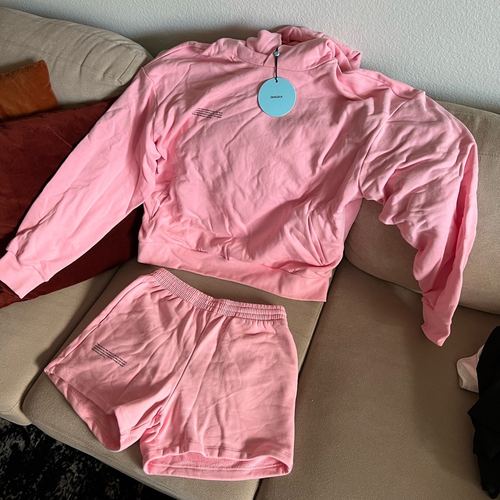 NWT Pangaia Set